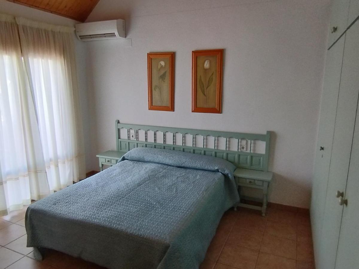 Hostal Restaurant Paca Риумар Экстерьер фото