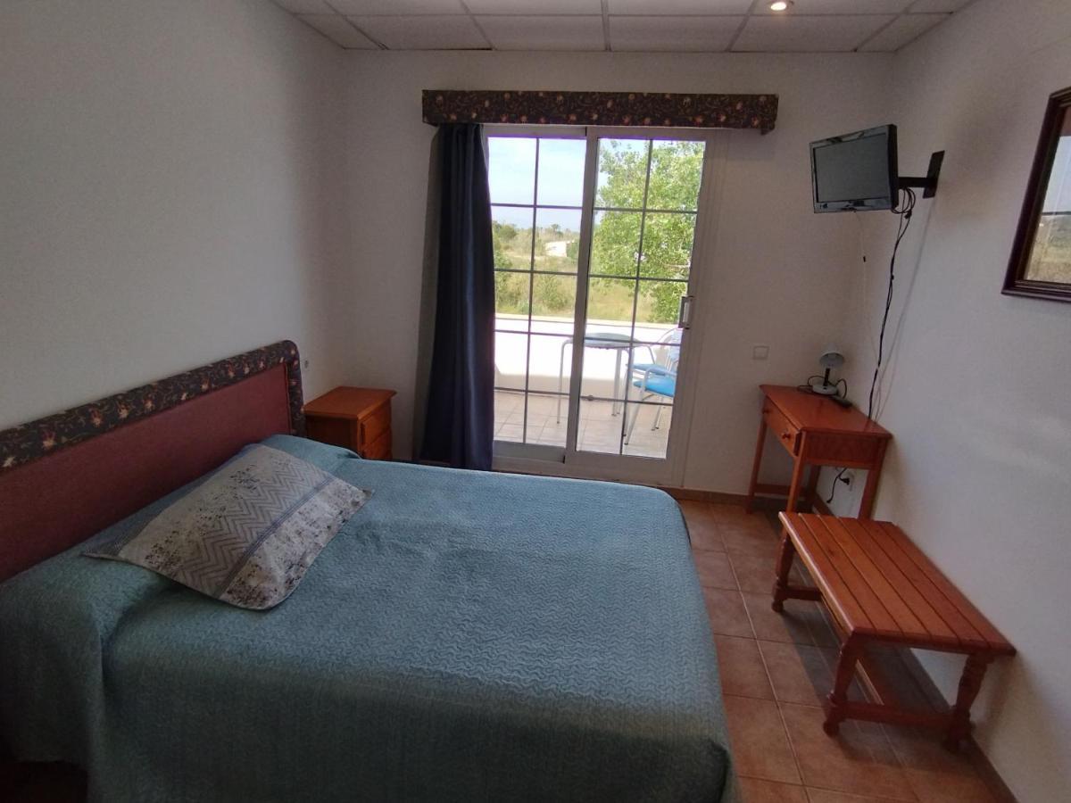 Hostal Restaurant Paca Риумар Экстерьер фото