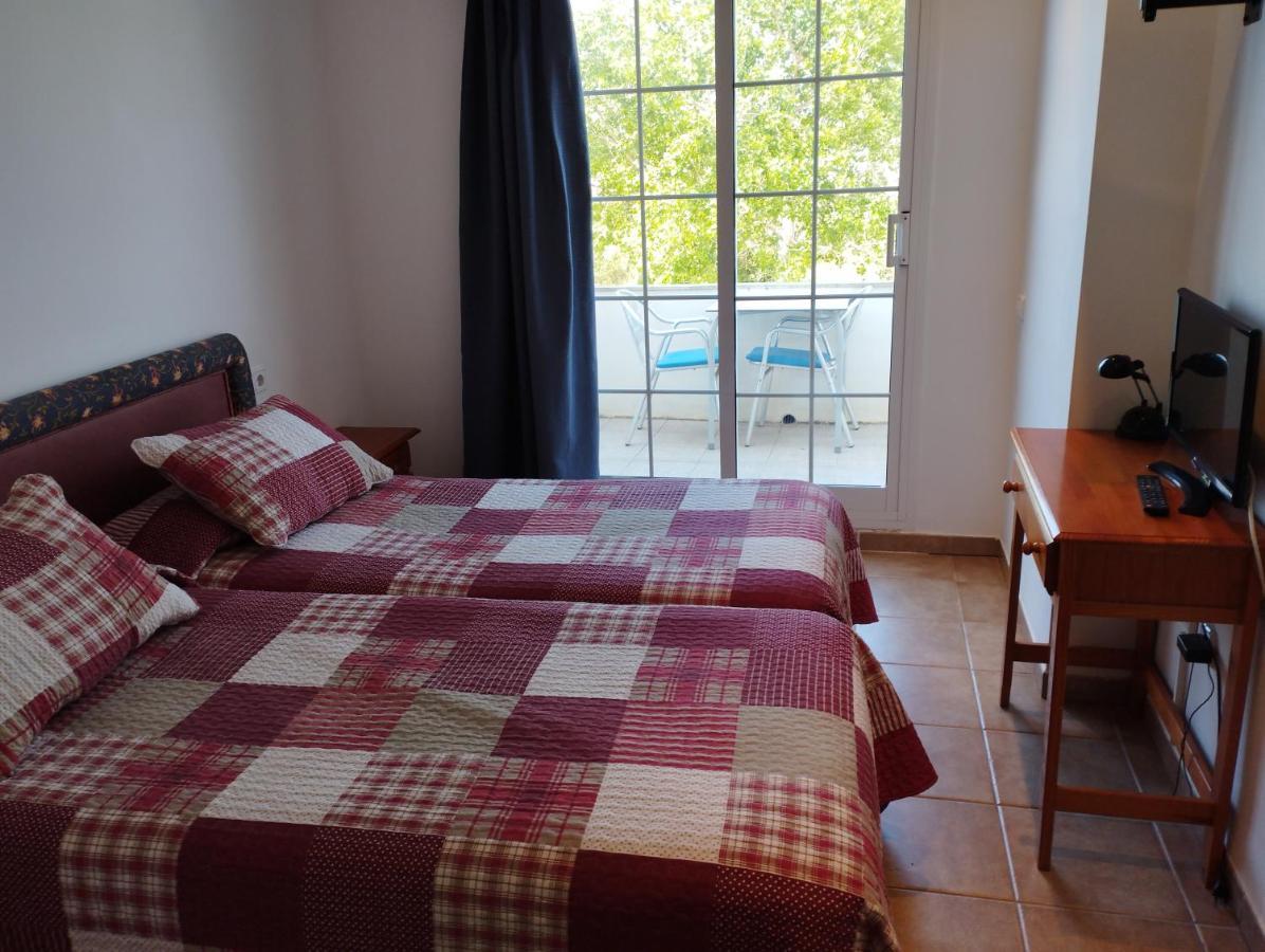 Hostal Restaurant Paca Риумар Экстерьер фото